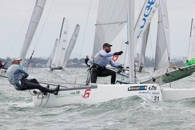 AUS 252 (21) hard at work with Glenn Randall and Brendan Smith from WA. - Pinkster Gin 2017 F18 Australian Championship ©  Alex McKinnon Photography http://www.alexmckinnonphotography.com